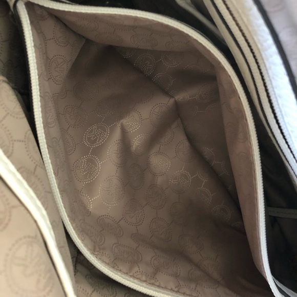 Michael Kors Riley - Picture 4 of 7